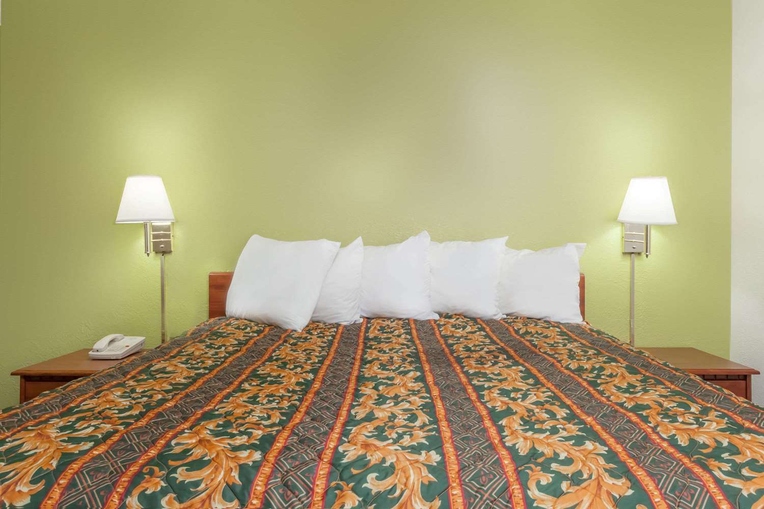 Days Inn By Wyndham San Antonio Lytle Exteriör bild
